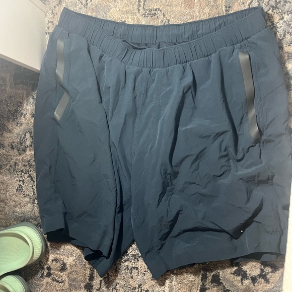 2️⃣for30 Men’s Lululemon T.H.E. 9” True Navy Blue Zippered Running Shorts Lined - Picture 2 of 7